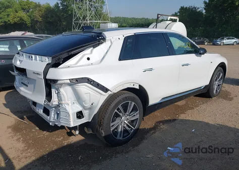 2024 Cadillac Lyriq Luxury W/1Sd from USA, damaged, VIN 1GYKPRRL2RZ118883